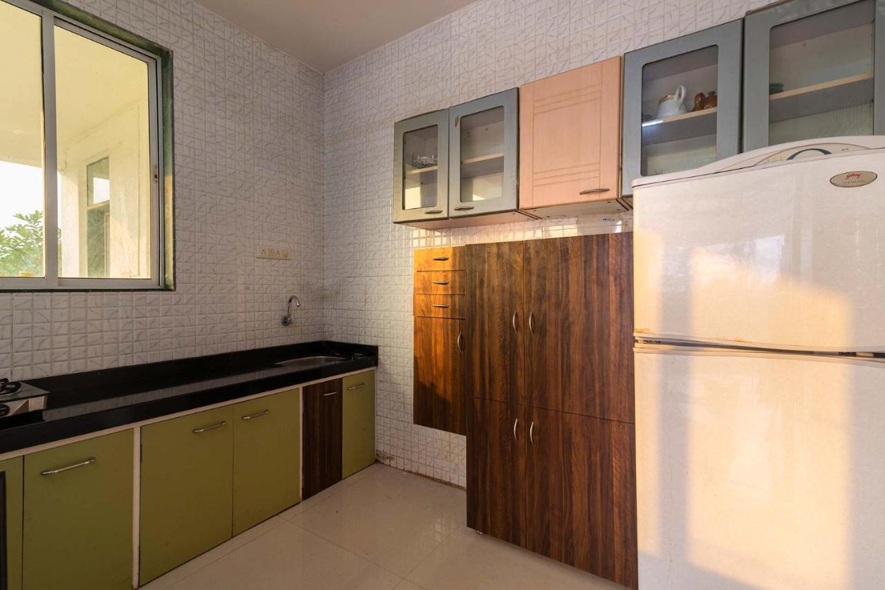 Aqua & Sage By Stayvista - Riverside Villa With Pool & Terrace 卡尔贾特 外观 照片